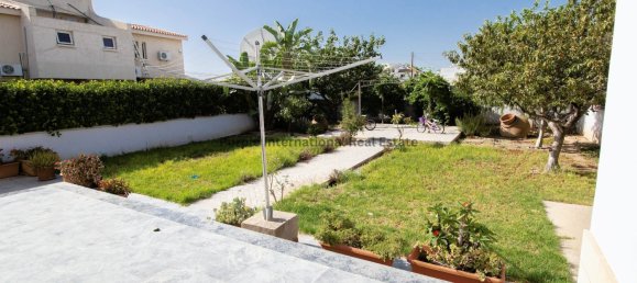 4 Schlafzimmer Villa in Kiti, Cyprus, Nr. 1436 8
