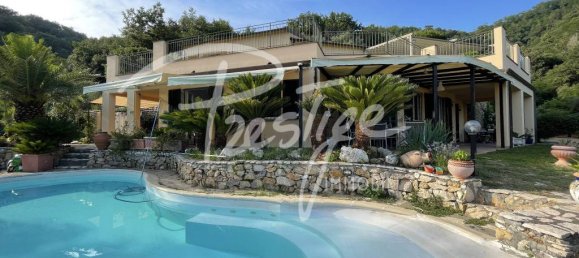 1 bedroom Apartment in Lerici, Italy No. 169415 2