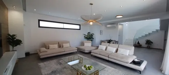 5 bedrooms Villa in Agios Athanasios, Cyprus No. 4455 5