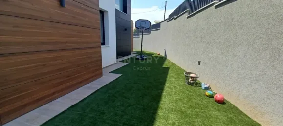 5 bedrooms Villa in Agios Athanasios, Cyprus No. 4455 23