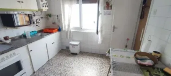 Apartamento de 3 dormitorios en Langreo, Spain No. 167880 36
