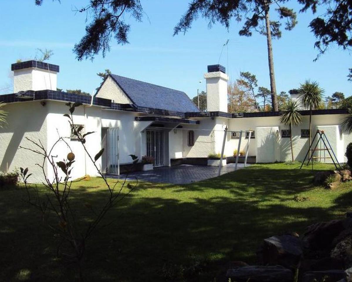4 bedrooms House in Maldonado, Uruguay No. 8609