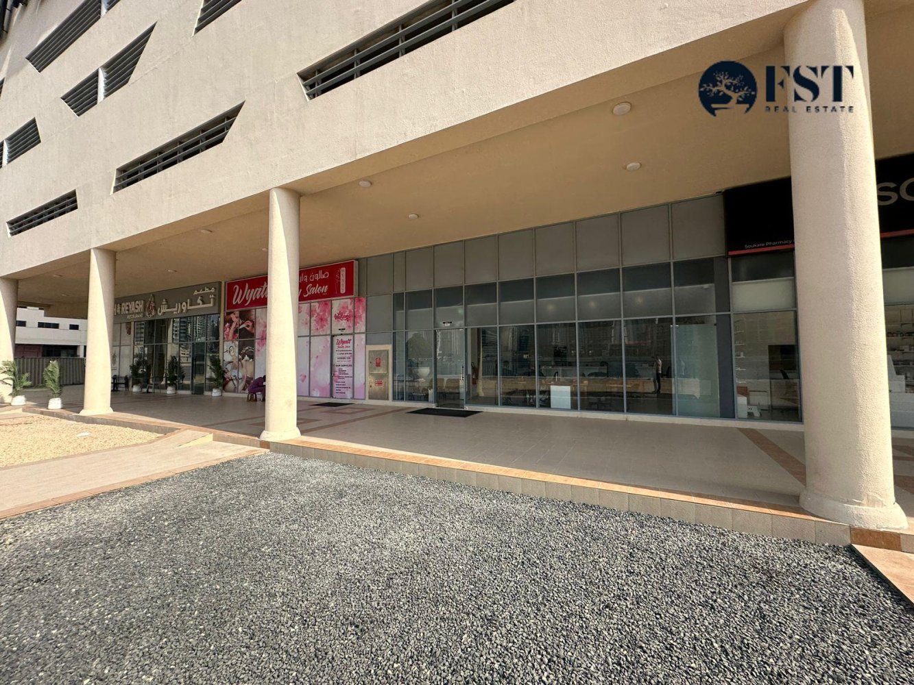 Laden in Business Bay, UAE 232.4m², Nr. 32530