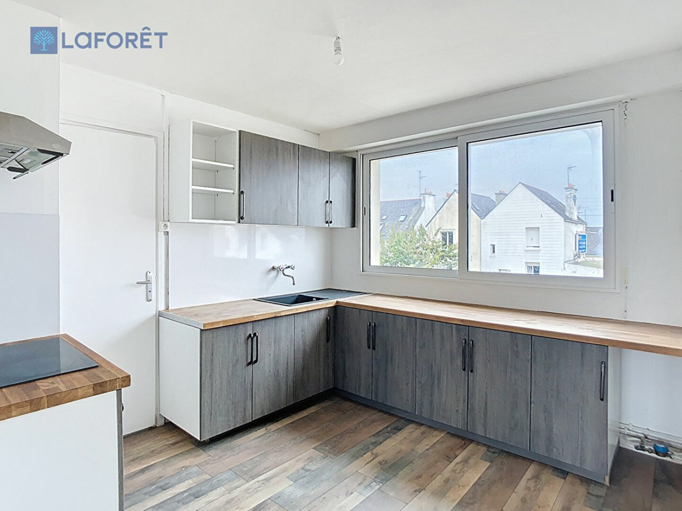 2 bedrooms Apartment in Lanester, France No. 361129