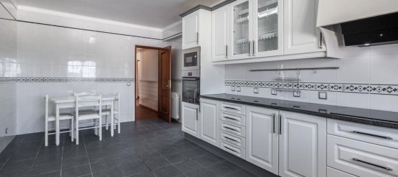 4 bedrooms Villa in Caldas da Rainha, Portugal No. 138898 7