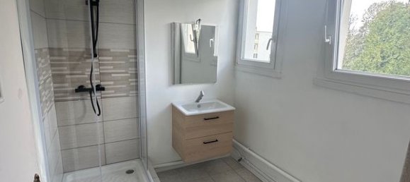 Apartamento de 2 dormitorios en Fresnoy-le-Grand, France No. 363119 2