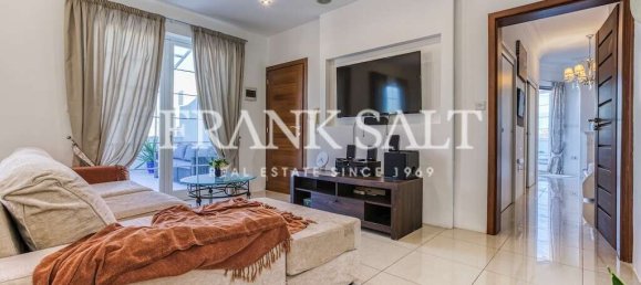 1 bedroom Penthouse in Mosta, Malta No. 11416 10