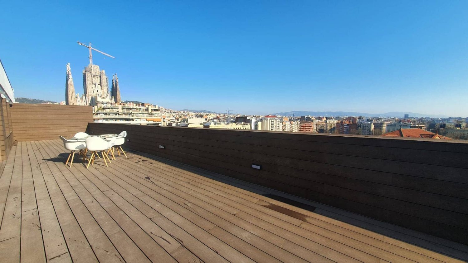 2 bedrooms Penthouse in Eixample, Spain No. 239803