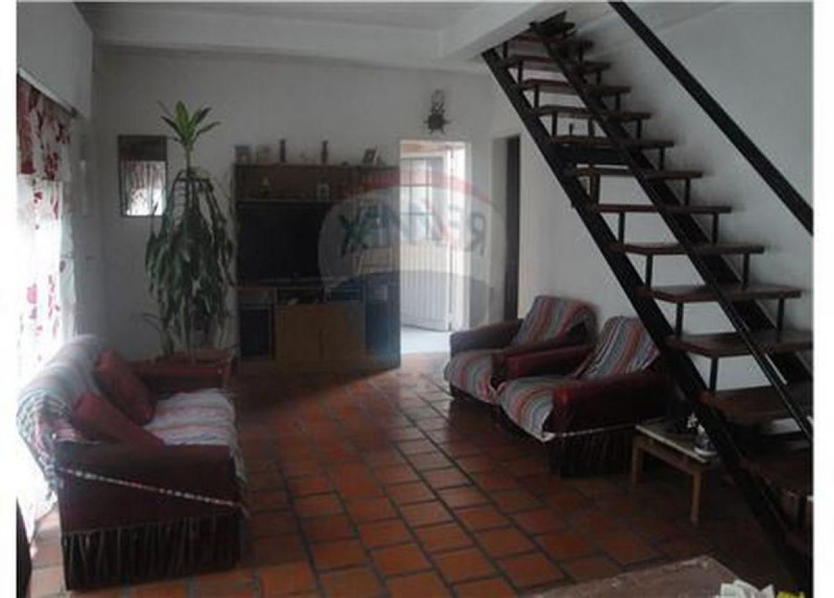 3 bedrooms House in Vicente Lopez, Argentina No. 18209