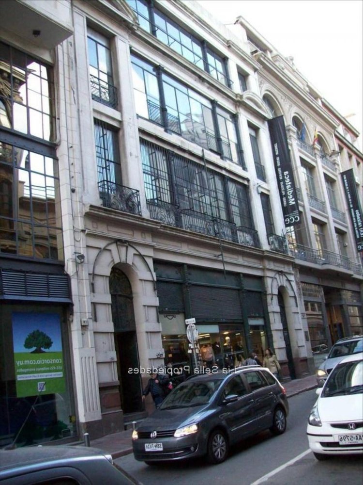  Building in Montevideo, Uruguay No. 16356