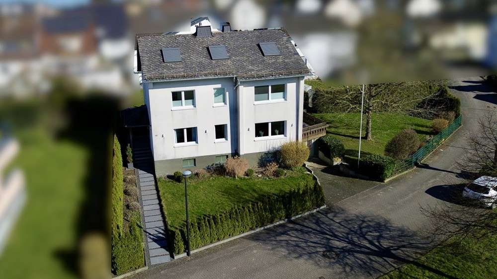 9 rooms House in Hochsauerlandkreis, Germany No. 233054