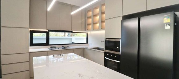 4 bedrooms House in Chiang Mai, Thailand No. 27006 27