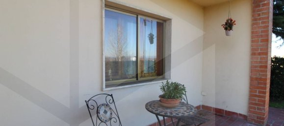 3 غرف نوم منزل في Pontedera, Italy رقم 18252 42