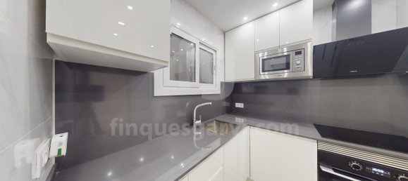 Apartamento de 3 dormitorios en Eixample, Spain No. 171838 28