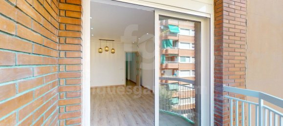 Apartamento de 3 dormitorios en Eixample, Spain No. 171838 18