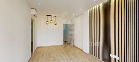 Apartamento de 3 dormitorios en Eixample, Spain No. 171838 3