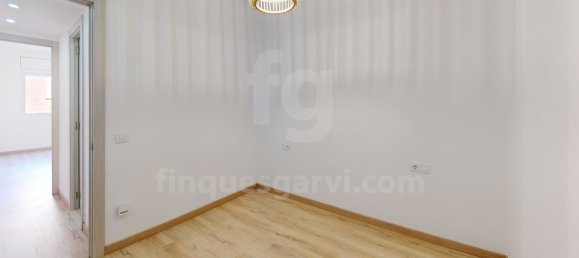 Apartamento de 3 dormitorios en Eixample, Spain No. 171838 54