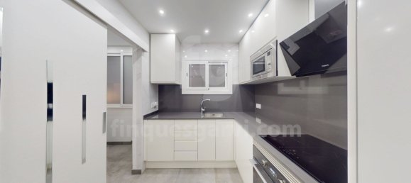 Apartamento de 3 dormitorios en Eixample, Spain No. 171838 9
