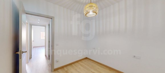 Apartamento de 3 dormitorios en Eixample, Spain No. 171838 31