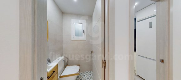 Apartamento de 3 dormitorios en Eixample, Spain No. 171838 38