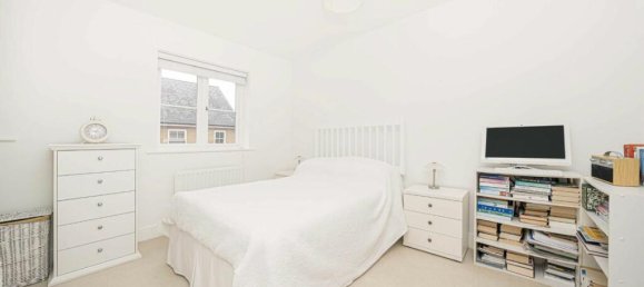 2 bedrooms House in Sunbury-on-Thames, United Kingdom No. 10190 6