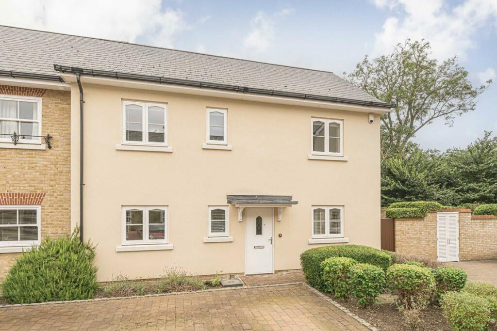 2 bedrooms House in Sunbury-on-Thames, United Kingdom No. 10190