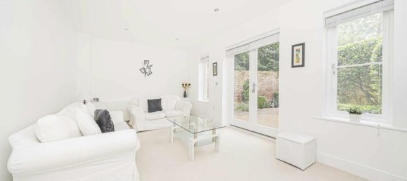 2 bedrooms House in Sunbury-on-Thames, United Kingdom No. 10190 2