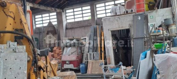 2 rooms Warehouse in San Giorgio su Legnano, Italy No. 209773 5