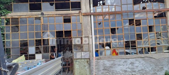 2 rooms Warehouse in San Giorgio su Legnano, Italy No. 209773 8