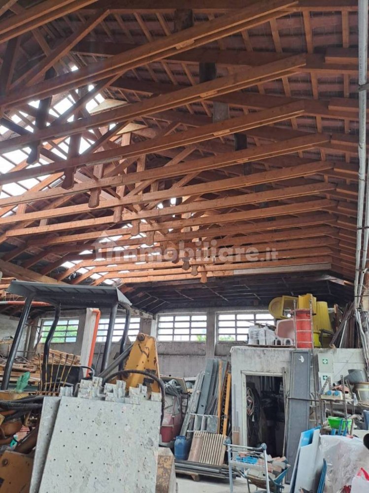 2 rooms Warehouse in San Giorgio su Legnano, Italy No. 209773