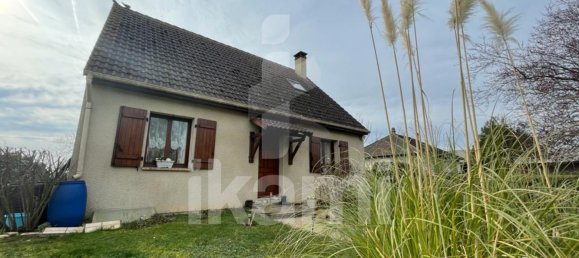 Casa de 4 dormitorios en Puiseaux, France No. 217536 15