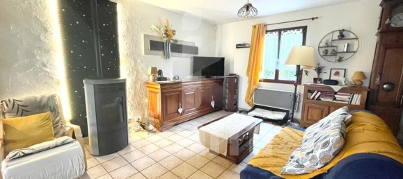 Casa de 4 dormitorios en Puiseaux, France No. 217536 7