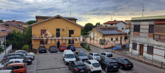 2 rooms Commercial property in Genzano di Roma, Italy No. 292076 3