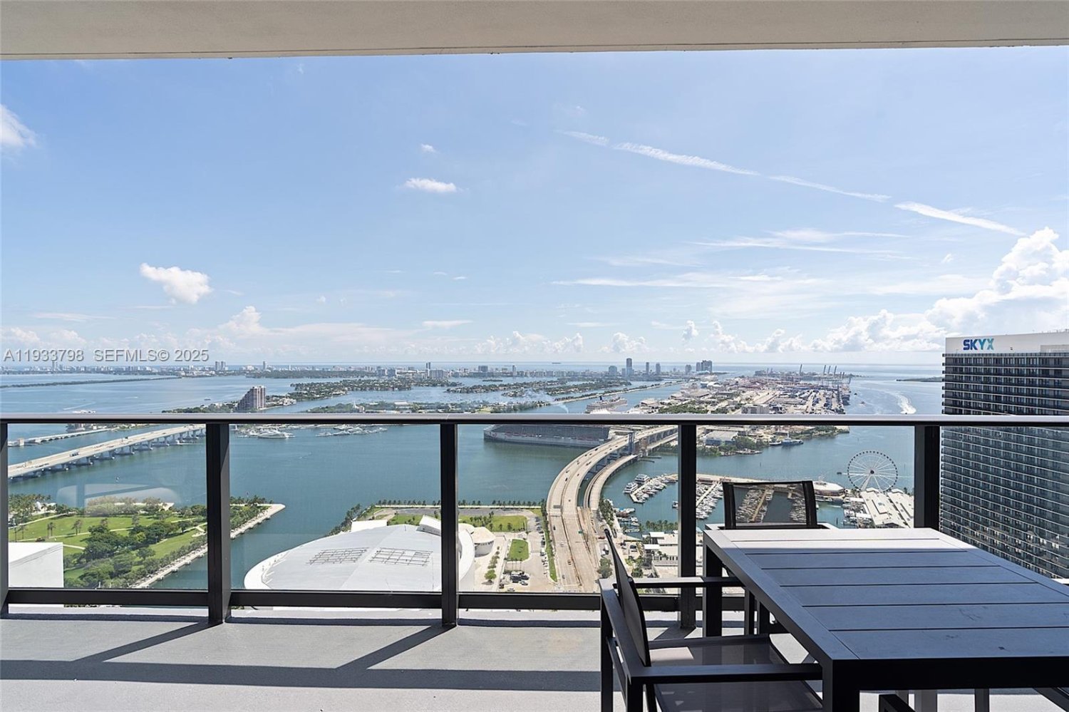 Propriedade comercial T3 em Miami, EUA N.º 614827