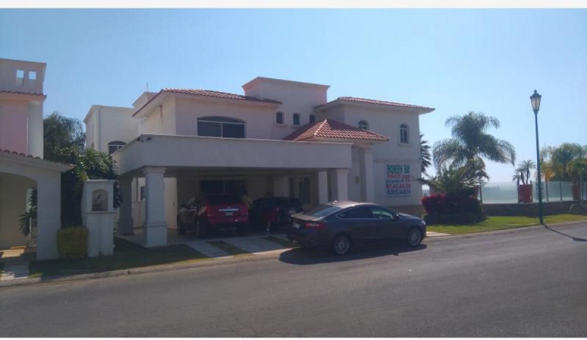 4 bedrooms House in Morelos, Mexico No. 149420