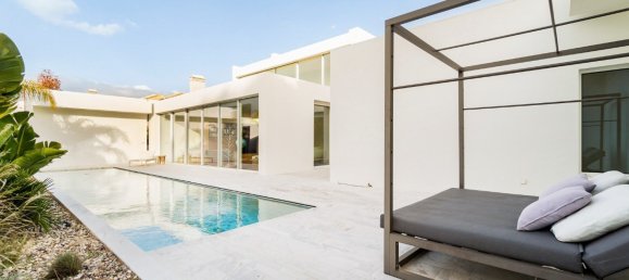 5 bedrooms Villa in Cascais, Portugal No. 122112 26