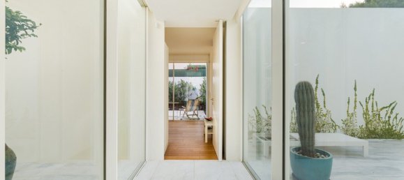 5 bedrooms Villa in Cascais, Portugal No. 122112 24