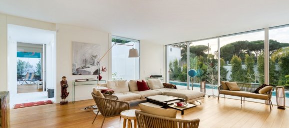 5 bedrooms Villa in Cascais, Portugal No. 122112 3