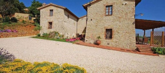 14 bedrooms Villa in Casole d'Elsa, Italy No. 490 2