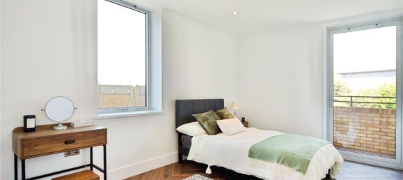 2 Schlafzimmer Wohnung in Waltham Cross, United Kingdom, Nr. 11516 6