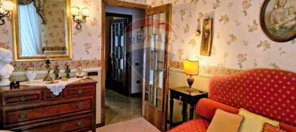 2 Schlafzimmer Wohnung in Naples, Italy, Nr. 342005 25