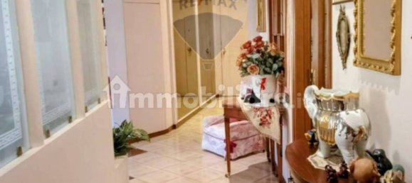 2 Schlafzimmer Wohnung in Naples, Italy, Nr. 342005 12