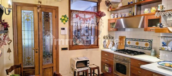 2 Schlafzimmer Wohnung in Naples, Italy, Nr. 342005 17