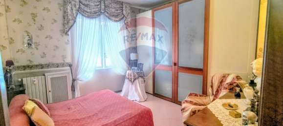 2 Schlafzimmer Wohnung in Naples, Italy, Nr. 342005 23