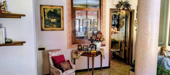 2 Schlafzimmer Wohnung in Naples, Italy, Nr. 342005 6