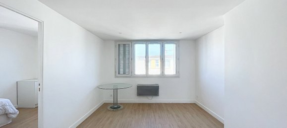 2 bedrooms Apartment in Antony, France No. 187192 2