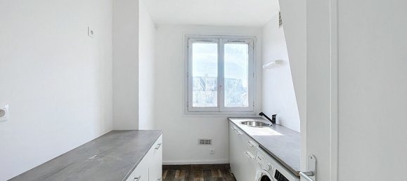 2 bedrooms Apartment in Antony, France No. 187192 3