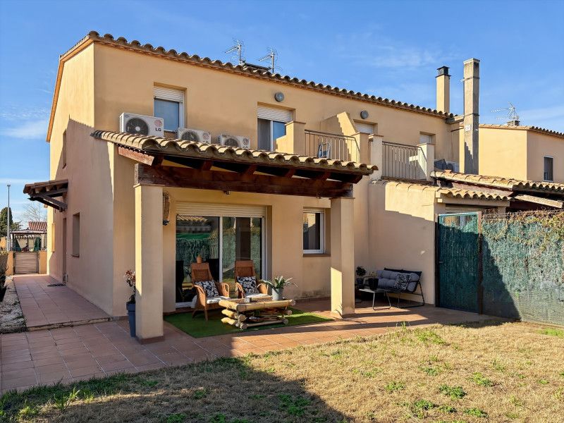 4 bedrooms House in Empuriabrava, Spain No. 79710