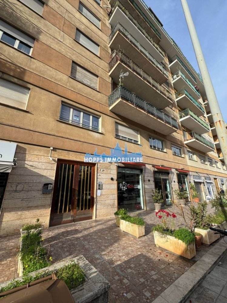 5-Zimmer Büro in Palermo, Italy, Nr. 59336