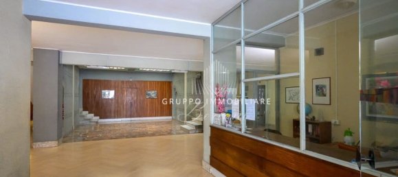 Apartamento de 4 dormitorios en Rome, Italy No. 337131 3